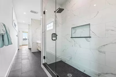 360 Athens St #360, Boston, MA 02127 - Photo 19
