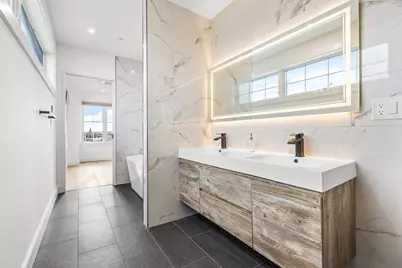 360 Athens St #360, Boston, MA 02127 - Photo 17