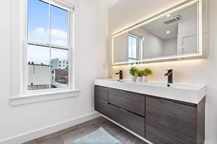 360 Athens St, Boston, MA 02127 - Photo 9