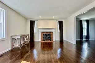 29 Draper Cir, Marlborough, MA 01752 - Photo 5