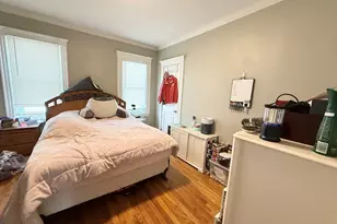 81 Florence St, Boston, MA 02131 - Photo 9