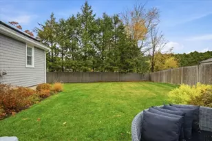 61 Spofford St, Newburyport, MA 01950 - Photo 39