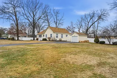 15 Limewood Ave, Billerica, MA 01821 - Photo 3