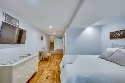 266 Bowen St #1, Boston, MA 02127 - Photo 17