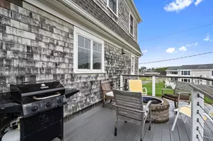 33 Oceanside Dr, Scituate, MA 02066 - Photo 35