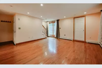 18 Beacon Place #18, Melrose, MA 02176 - Photo 9