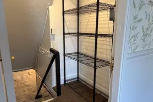 7 Place Ln, Woburn, MA 01801 - Photo 13