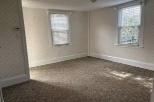 7 Place Ln, Woburn, MA 01801 - Photo 3