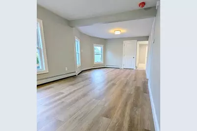 121 Whitman St #2, New Bedford, MA 02745 - Photo 3