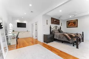 136 Saint Botolph, Boston, MA 02115 - Photo 11