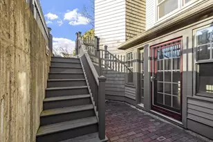 27 R West St, Beverly, MA 01915 - Photo 15