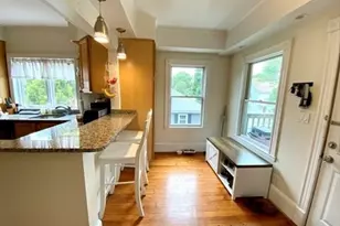 40 Laurel St, Watertown, MA 02472 - Photo 5