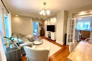 40 Laurel St, Watertown, MA 02472 - Photo 9