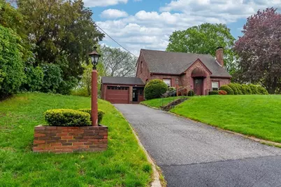 18 Winter St, Dedham, MA 02026 - Photo 5