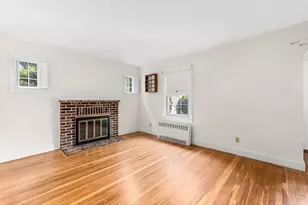 18 Winter St, Dedham, MA 02026 - Photo 15