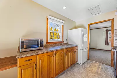 39 McCarthy Ave, Chicopee, MA 01020 - Photo 15