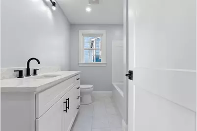 35 Liberty Ave, Revere, MA 02151 - Photo 3