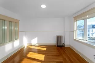 25-27 Elmwood, Holyoke, MA 01040 - Photo 9