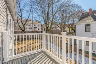 107 Warren St, Medford, MA 02155 - Photo 27