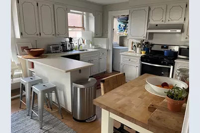 9 Oakview Ter, Boston, MA 02130 - Photo 5