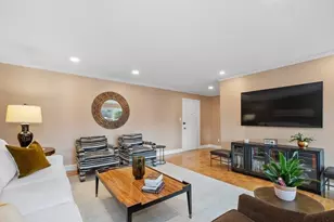 1202 Greendale Ave, Needham, MA 02492 - Photo 9