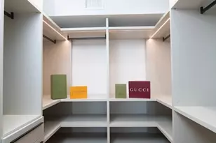 726 E 8th St, Boston, MA 02127 - Photo 13