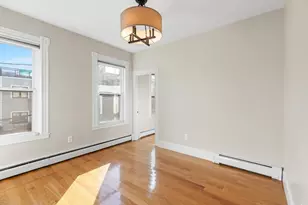 68 School St, Boston, MA 02129 - Photo 7