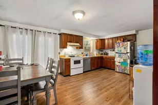 82 Monroe St, Amesbury, MA 01913 - Photo 7