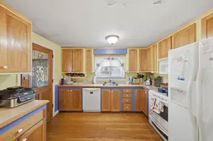 767 Riverside Dr, Methuen, MA 01844 - Photo 5