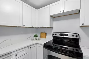 197 8th St, Boston, MA 02129 - Photo 19