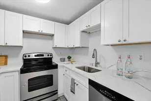 197 8th St, Boston, MA 02129 - Photo 13