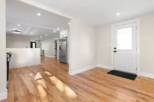 20 Beacon St, Gloucester, MA 01930 - Photo 9