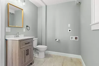 20 Beacon St #1, Gloucester, MA 01930 - Photo 11