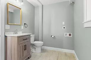 20 Beacon St, Gloucester, MA 01930 - Photo 11