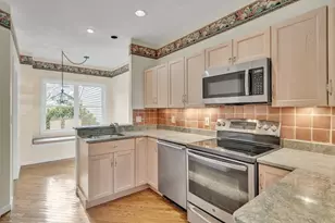 289 Bishops Forest Dr, Waltham, MA 02452 - Photo 9