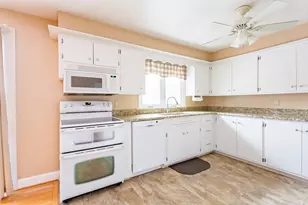 23 Allen St, West Brookfield, MA 01585 - Photo 5