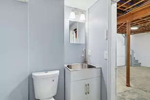 259 Ohio Ave, West Springfield, MA 01089 - Photo 23