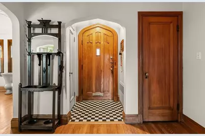 96 Gardner Road #96, Brookline, MA 02445 - Photo 3