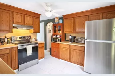 83 Gilman St., Springfield, MA 01118 - Photo 5