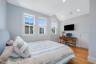 480 E 4th St, Boston, MA 02127 - Photo 13