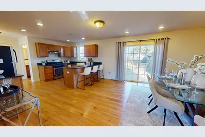 6 Bradshaw Street, Medford, MA 02155 - Photo 5