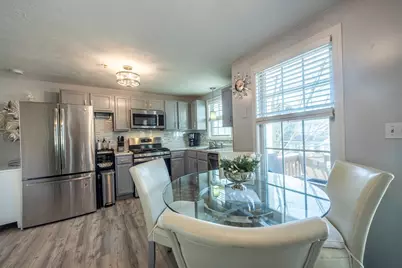 417 Hildreth St #2, Lowell, MA 01850 - Photo 7