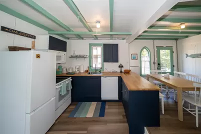 9 Brunswick, Oak Bluffs, MA 02557 - Photo 13