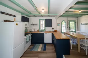 9 Brunswick, Oak Bluffs, MA 02557 - Photo 13