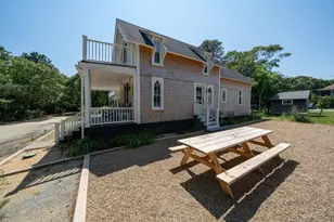 9 Brunswick, Oak Bluffs, MA 02557 - Photo 3