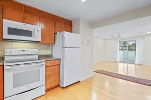 2 Constitution St, Methuen, MA 01844 - Photo 5