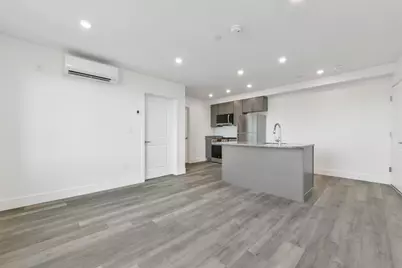 585 Essex St #PH 509, Lynn, MA 01901 - Photo 5