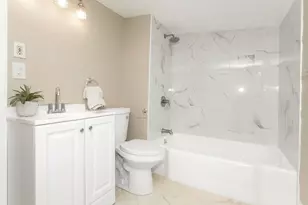 49 View St, Holyoke, MA 01040 - Photo 21