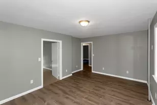 49 View St, Holyoke, MA 01040 - Photo 9