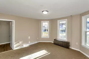 49 View St, Holyoke, MA 01040 - Photo 15